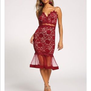 Fit n flare lace dress